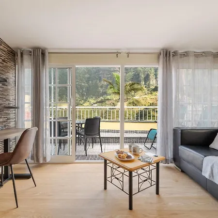 Cantinho Feiteiras By Homie Feriehus São Vicente