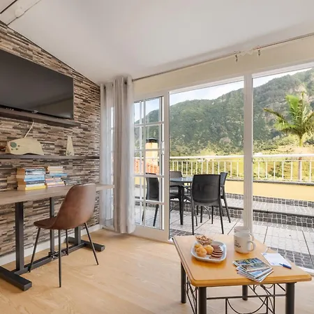 Cantinho Feiteiras By Homie *